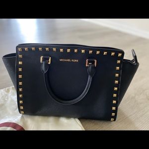 Michael Kors Selma Leather Stud Crossbody (Black)
